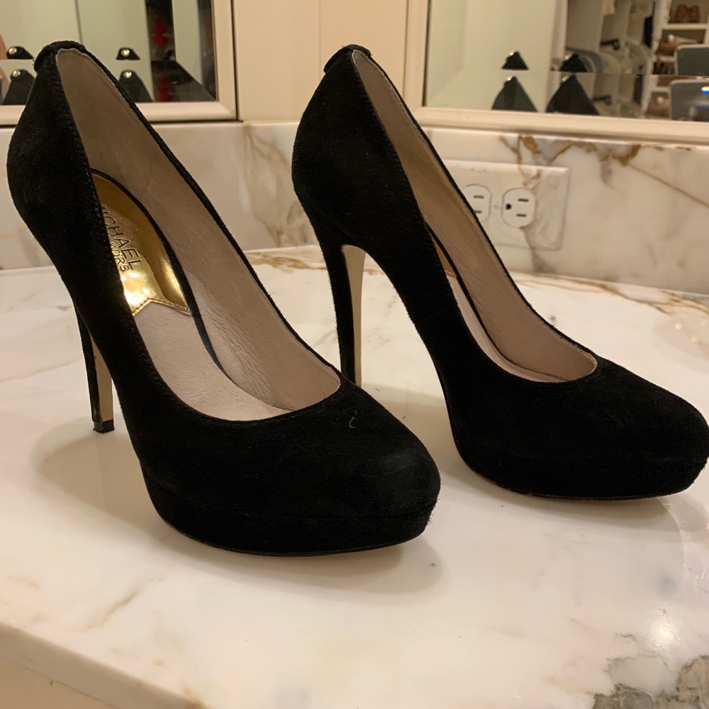 Michael Kors Black Suede Pumps